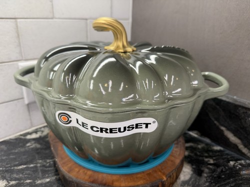 Creuset pumpkin cocotte - le,