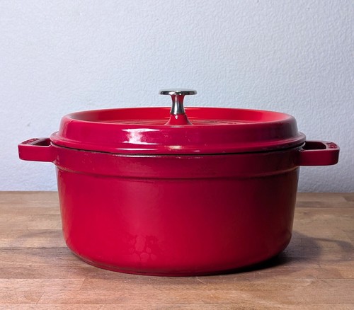 Staub cocotte 24cm - cocotte, round