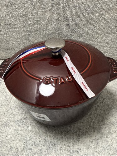 Staub dutch oven cast iron - staub,