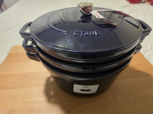 Staub cast iron round - cast, qt,