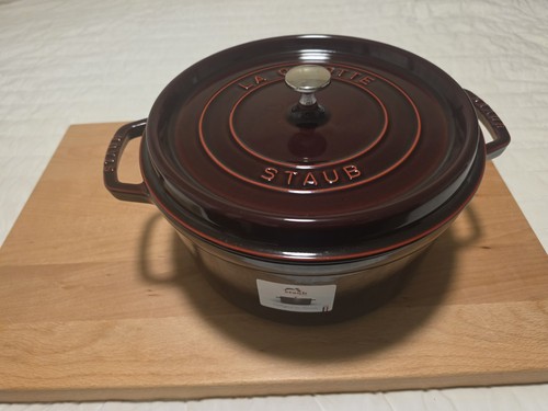 Staub cast iron round - cast, 7