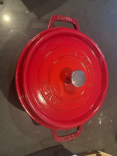 Staub cocotte red cast - red, iron