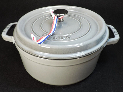 Staub cast iron round - cast,